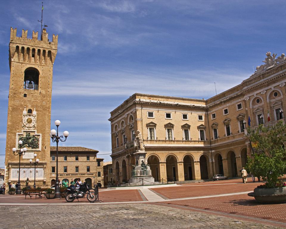 Gallery Hotel רקאנטי מראה חיצוני תמונה